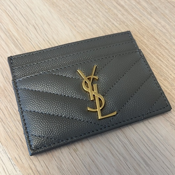 Saint Laurent Monogram Matelass Fog/Gray Leather Card Holder - Picture 4 of 9
